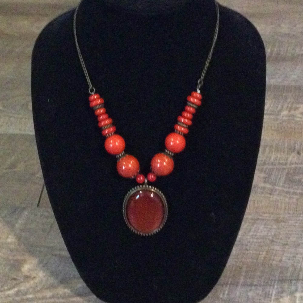 Chic Red Beaded Pendant Chocker Necklace